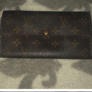 Louis Vuitton vintage wallet